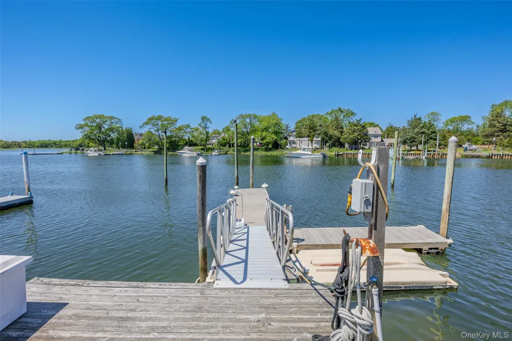 81 Beach Road Aquebogue, NY 11901