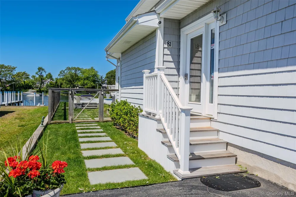 81 Beach Road Aquebogue, NY 11901