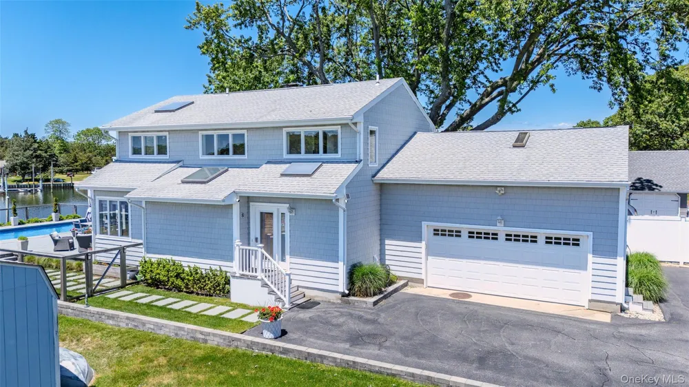 81 Beach Road Aquebogue, NY 11901