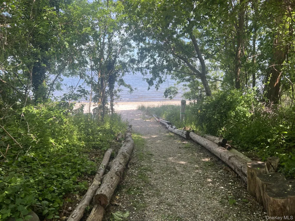 81 Beach Road Aquebogue, NY 11901