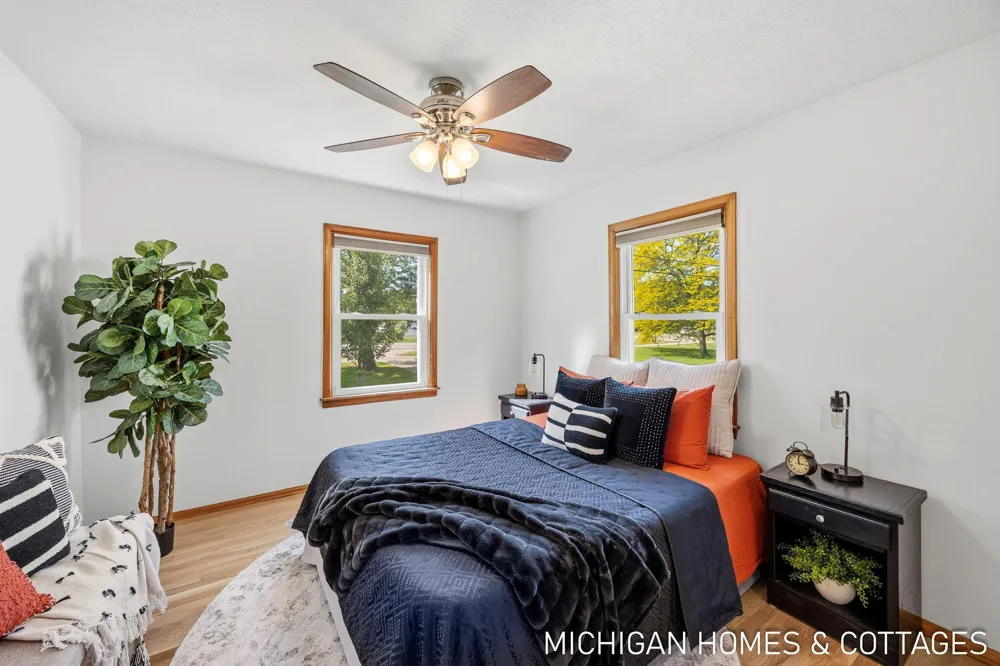 10671 Chicago Drive Holland Charter Township, MI 49464