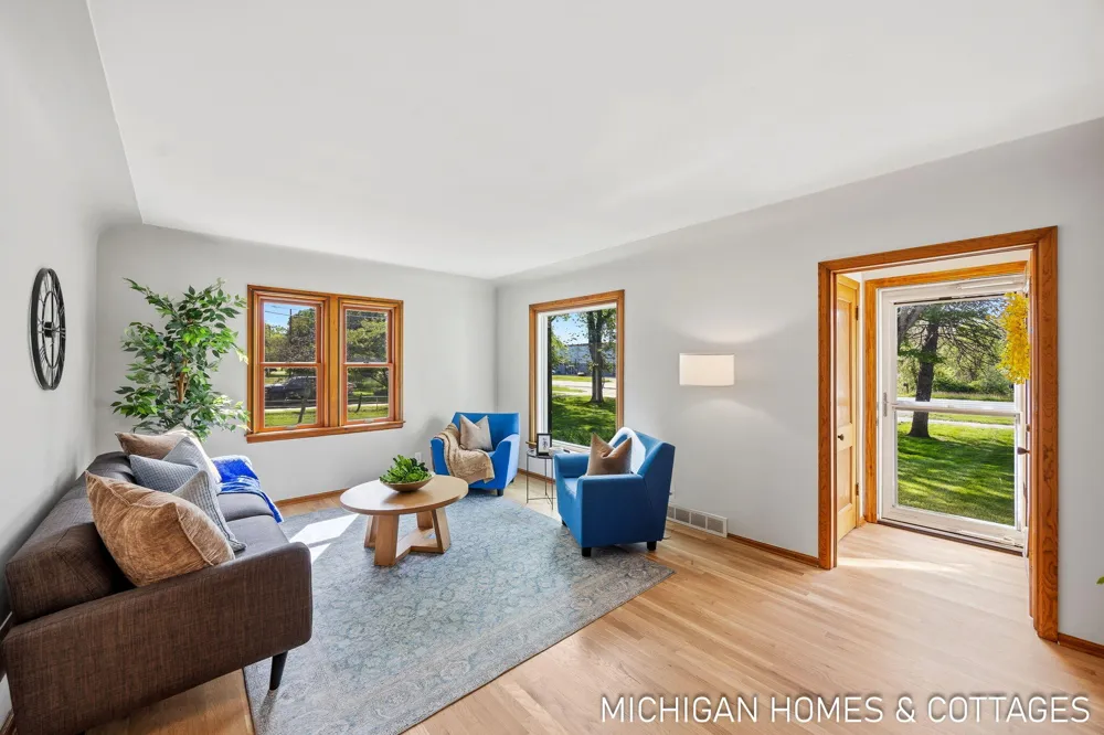 10671 Chicago Drive Holland Charter Township, MI 49464