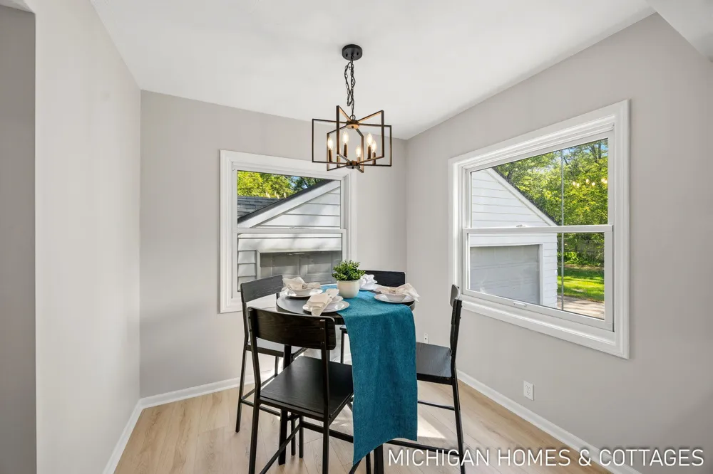 10671 Chicago Drive Holland Charter Township, MI 49464
