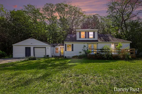 1430 Delz Drive