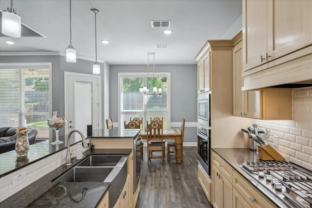 2231 RANA Park Flint, TX 75762