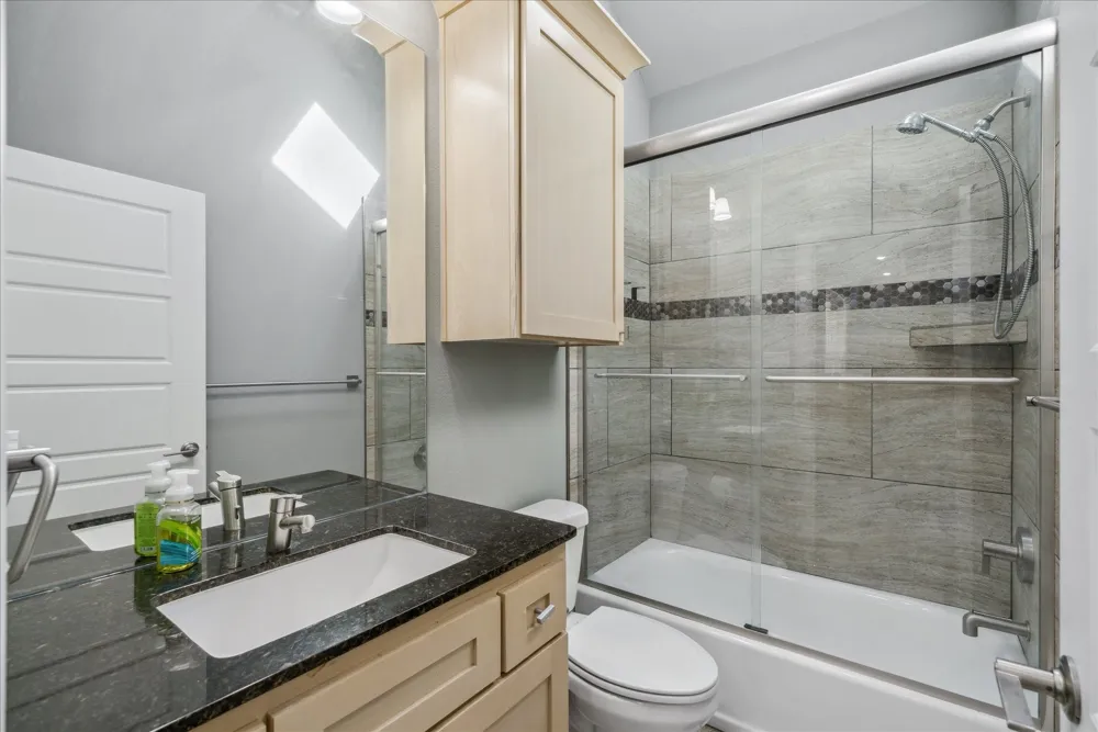 2231 RANA Park Flint, TX 75762