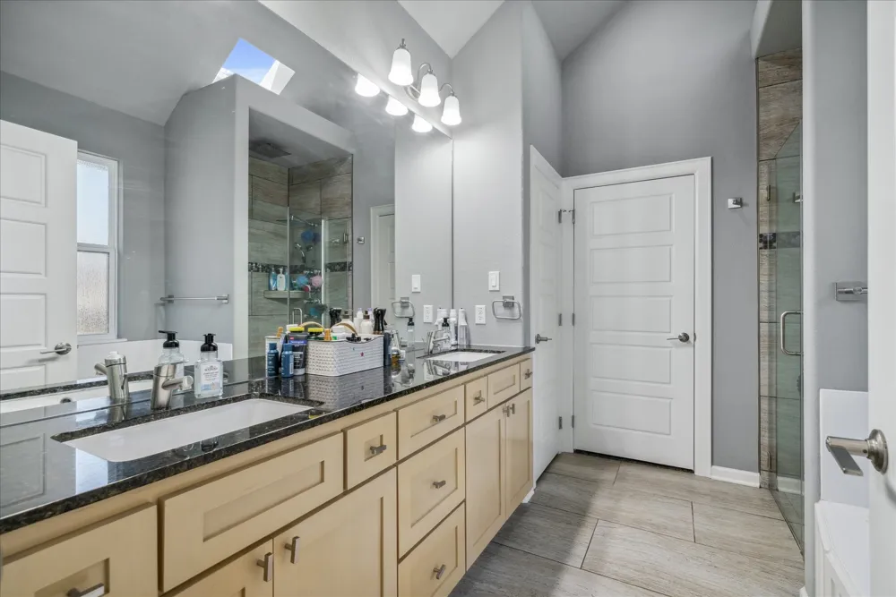 2231 RANA Park Flint, TX 75762