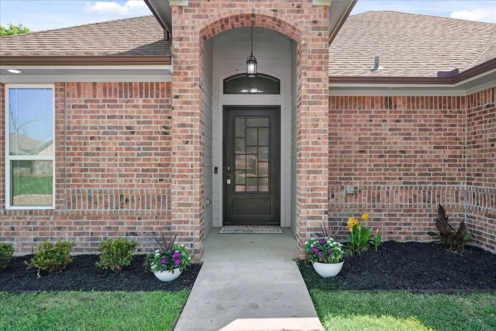 2231 RANA Park Flint, TX 75762