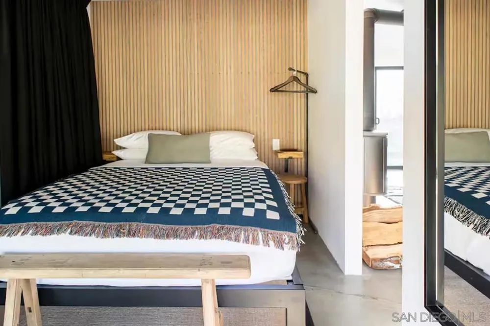 48311 Burns Canyon Rd Pioneertown, CA 92268