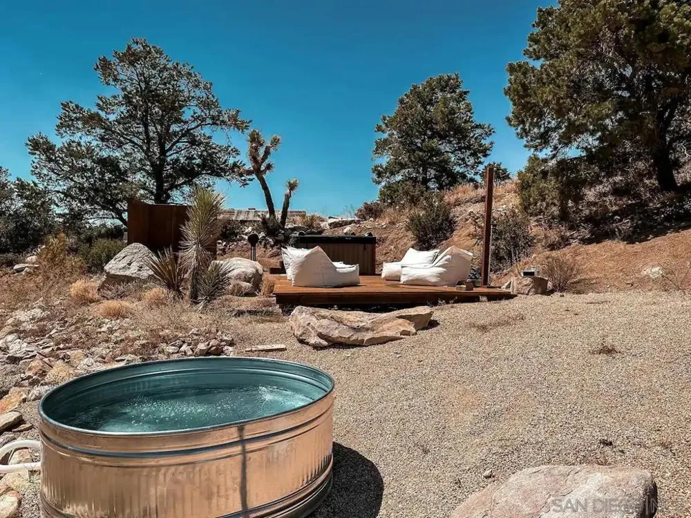 48311 Burns Canyon Rd Pioneertown, CA 92268