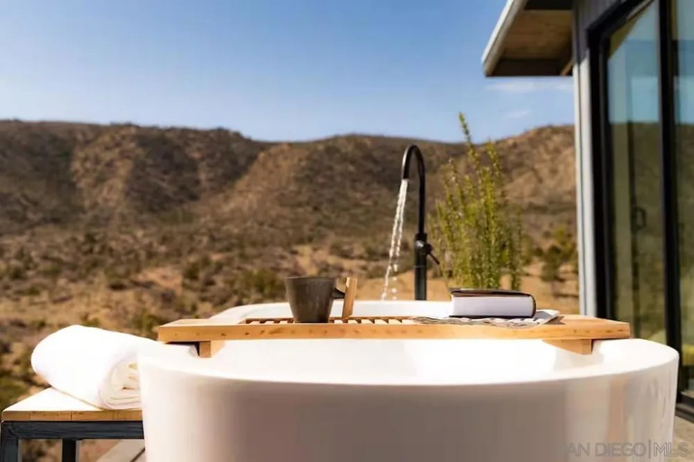 48311 Burns Canyon Rd Pioneertown, CA 92268