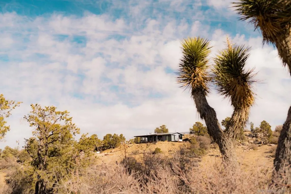 48311 Burns Canyon Rd Pioneertown, CA 92268