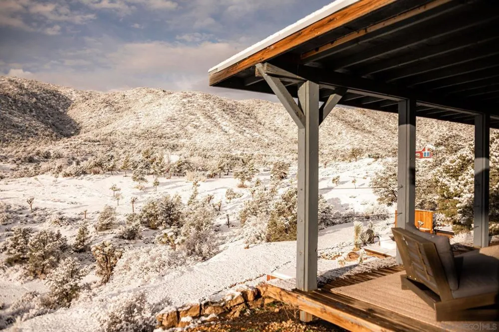 48311 Burns Canyon Rd Pioneertown, CA 92268