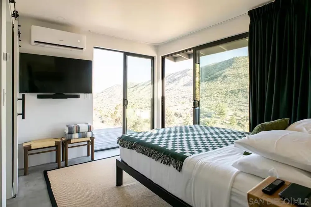 48311 Burns Canyon Rd Pioneertown, CA 92268