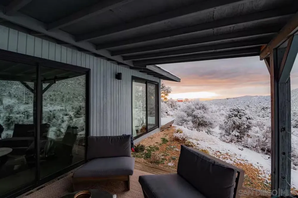 48311 Burns Canyon Rd Pioneertown, CA 92268