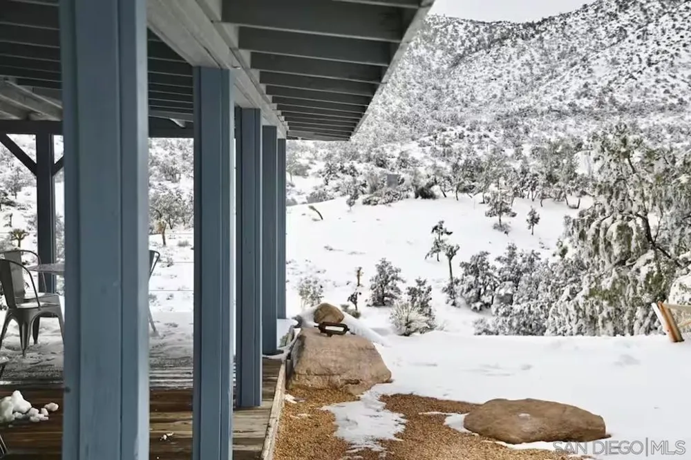 48311 Burns Canyon Rd Pioneertown, CA 92268