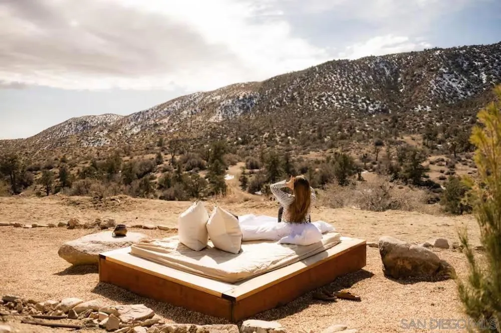 48311 Burns Canyon Rd Pioneertown, CA 92268