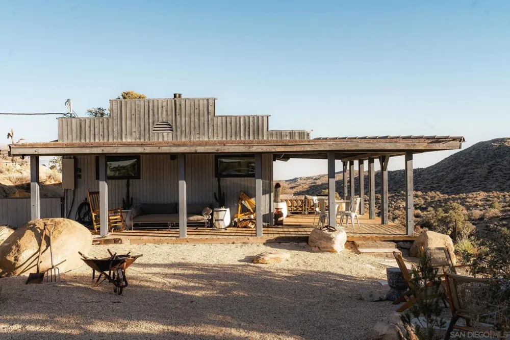 48311 Burns Canyon Rd Pioneertown, CA 92268