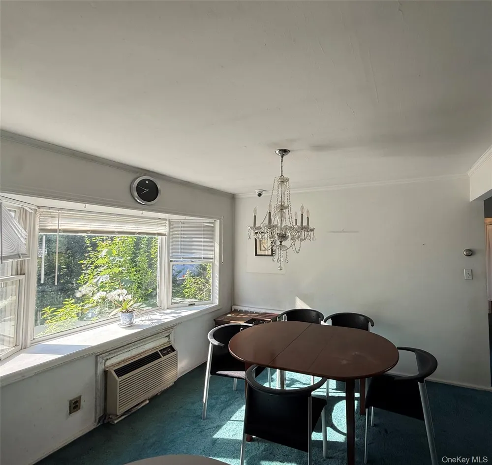 2582 Oceanside Road Oceanside, NY 11572