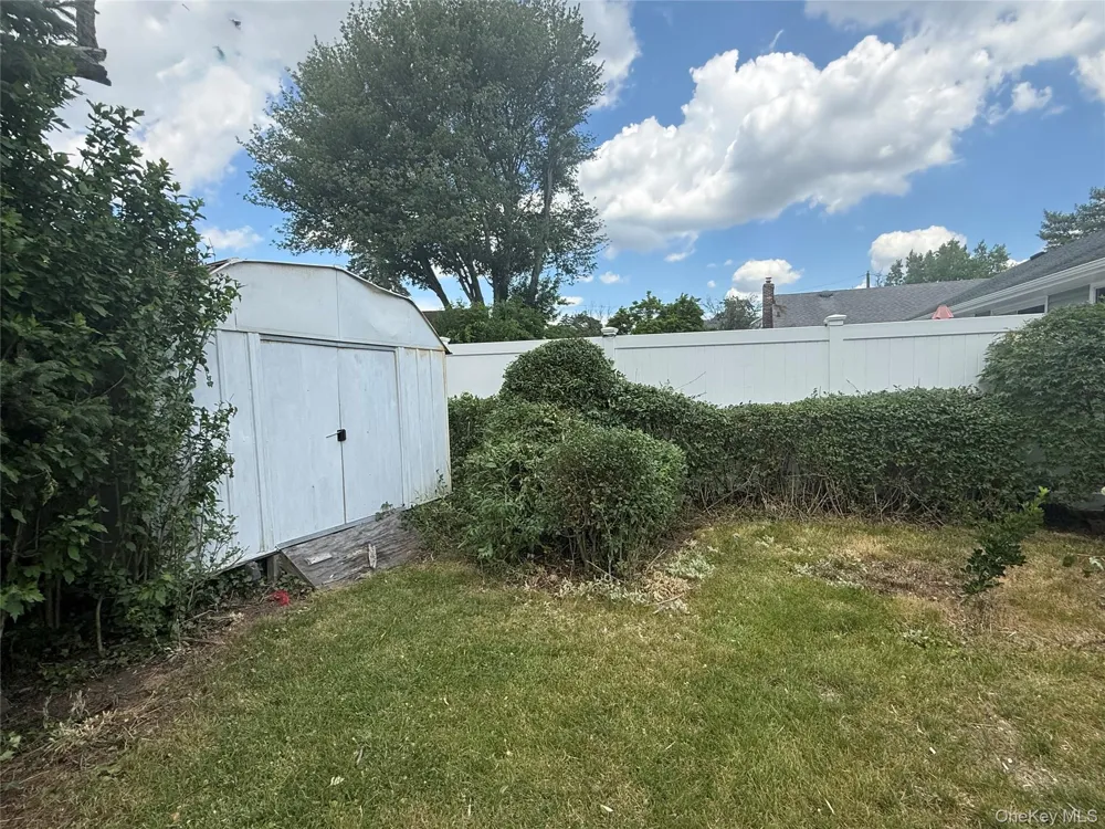 2582 Oceanside Road Oceanside, NY 11572