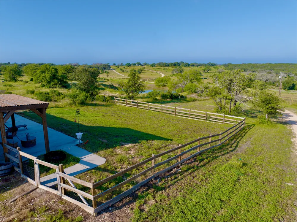 8845 Fm 2657 Briggs, TX 78608