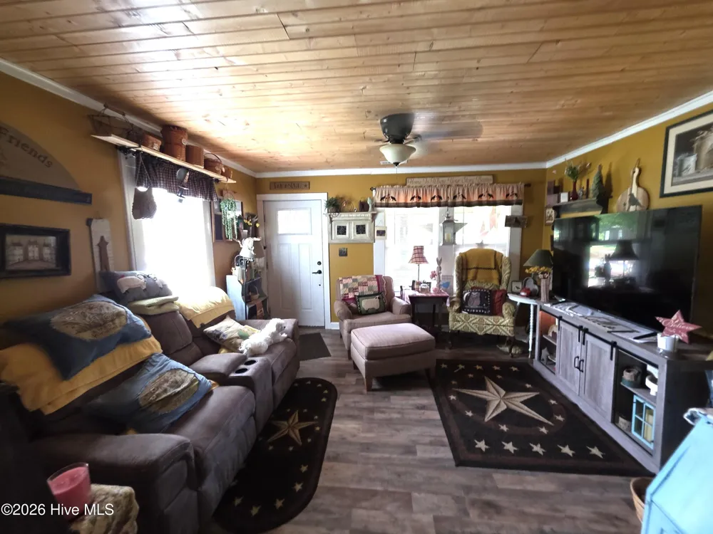 48 Fisher Street Andrews, NC 28901