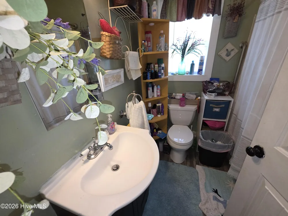 48 Fisher Street Andrews, NC 28901