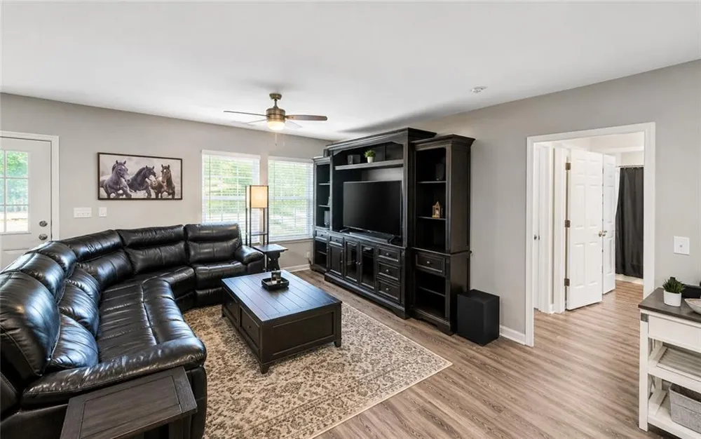 2956 Westmoreland Road Cleveland, GA 30528