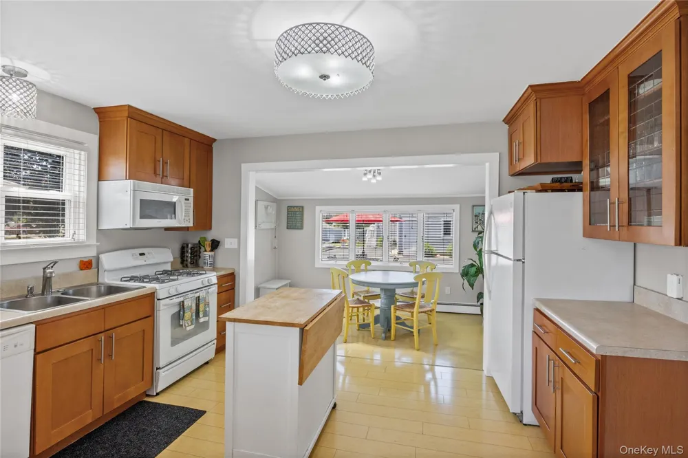 83 Beach Road Aquebogue, NY 11901