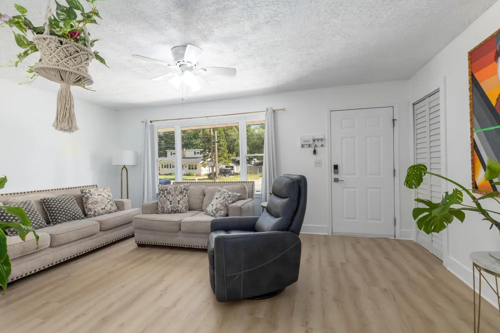 2469 Eden Street SW Wyoming City, MI 49519