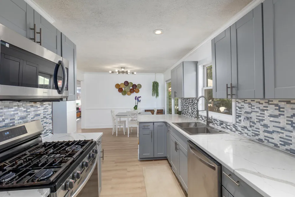 2469 Eden Street SW Wyoming City, MI 49519
