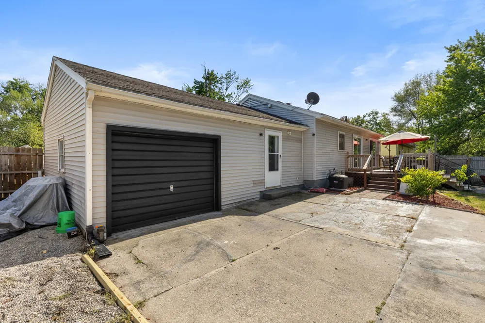 2469 Eden Street SW Wyoming City, MI 49519