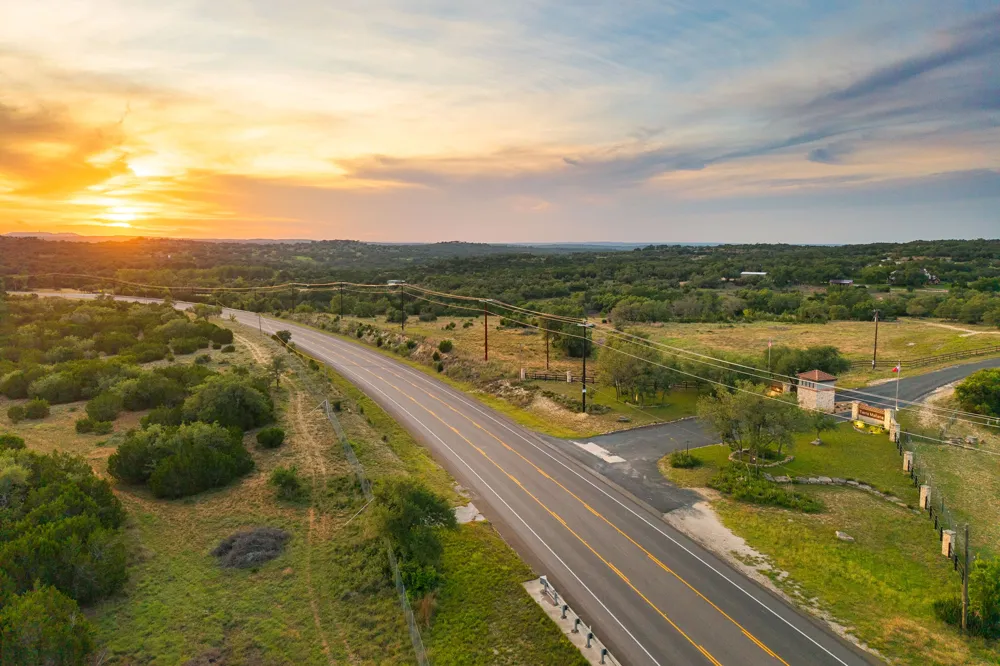 1 Esperanza Trail Johnson City, TX 78636