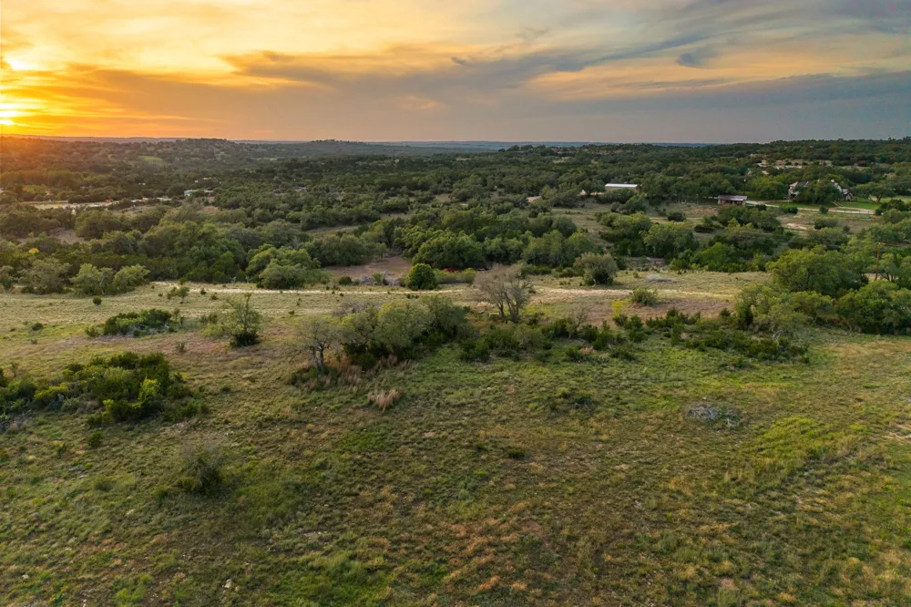1 Esperanza Trail Johnson City, TX 78636