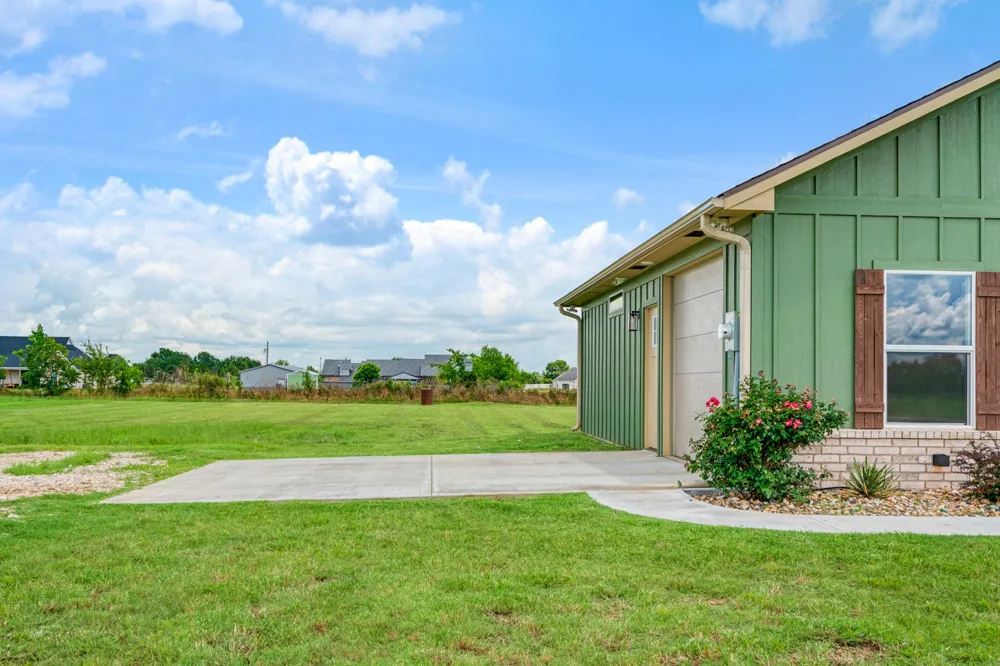 204 Private Road 33083 Sumner, TX 75486