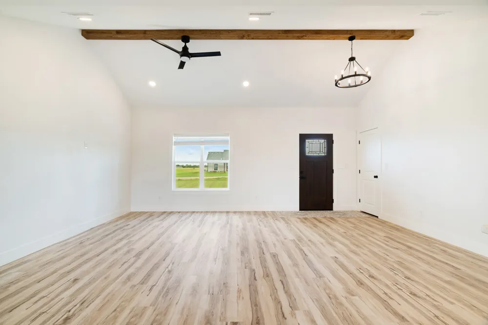 204 Private Road 33083 Sumner, TX 75486