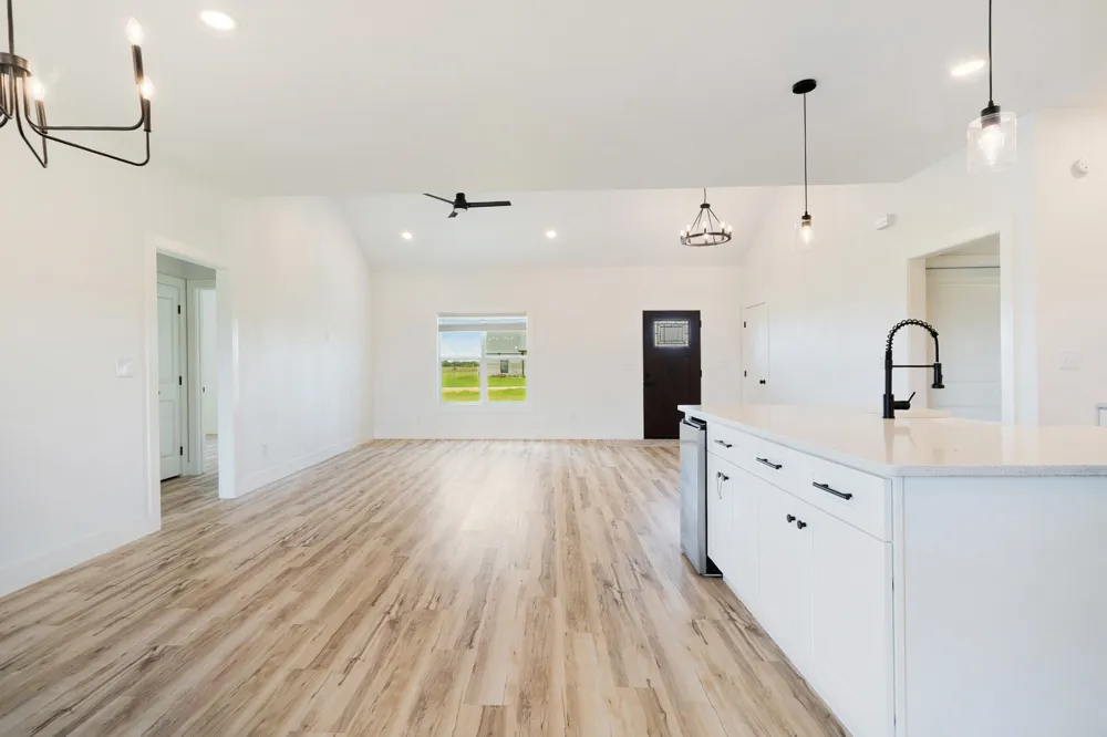 204 Private Road 33083 Sumner, TX 75486