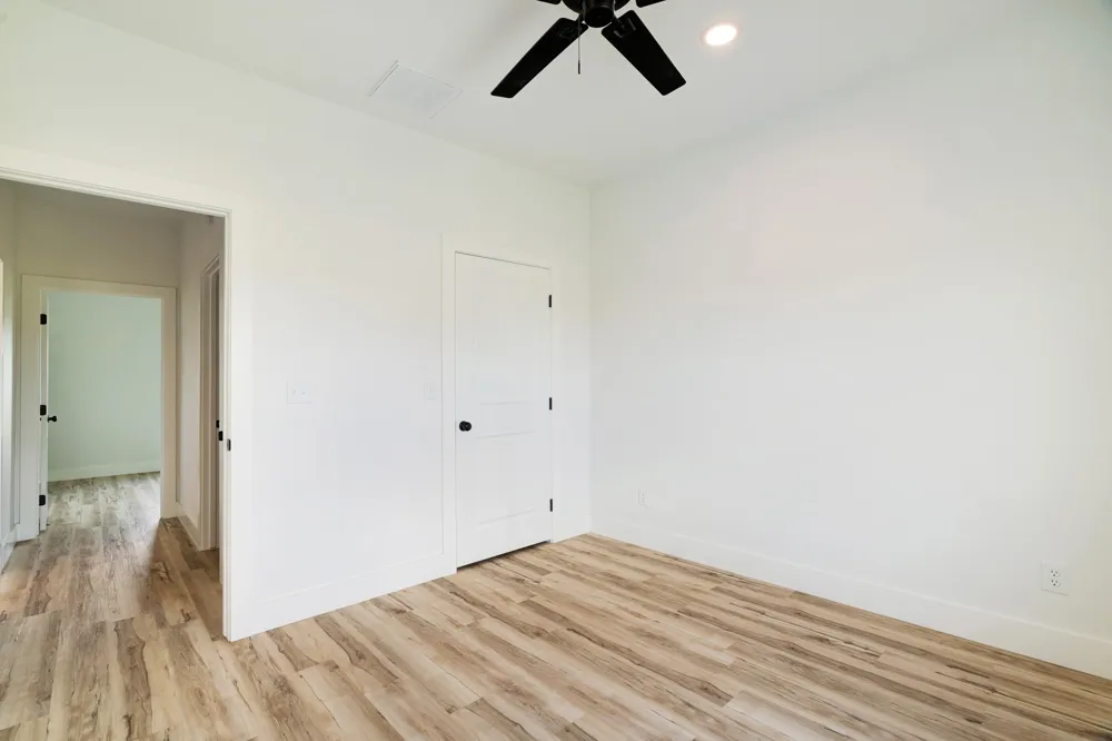 204 Private Road 33083 Sumner, TX 75486