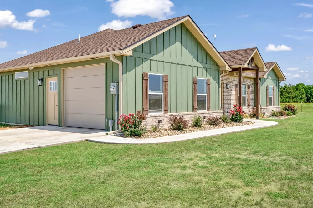204 Private Road 33083 Sumner, TX 75486