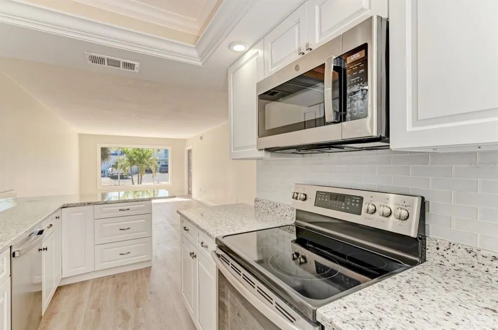 129 TYLER DRIVE #101 Sarasota, FL 34236