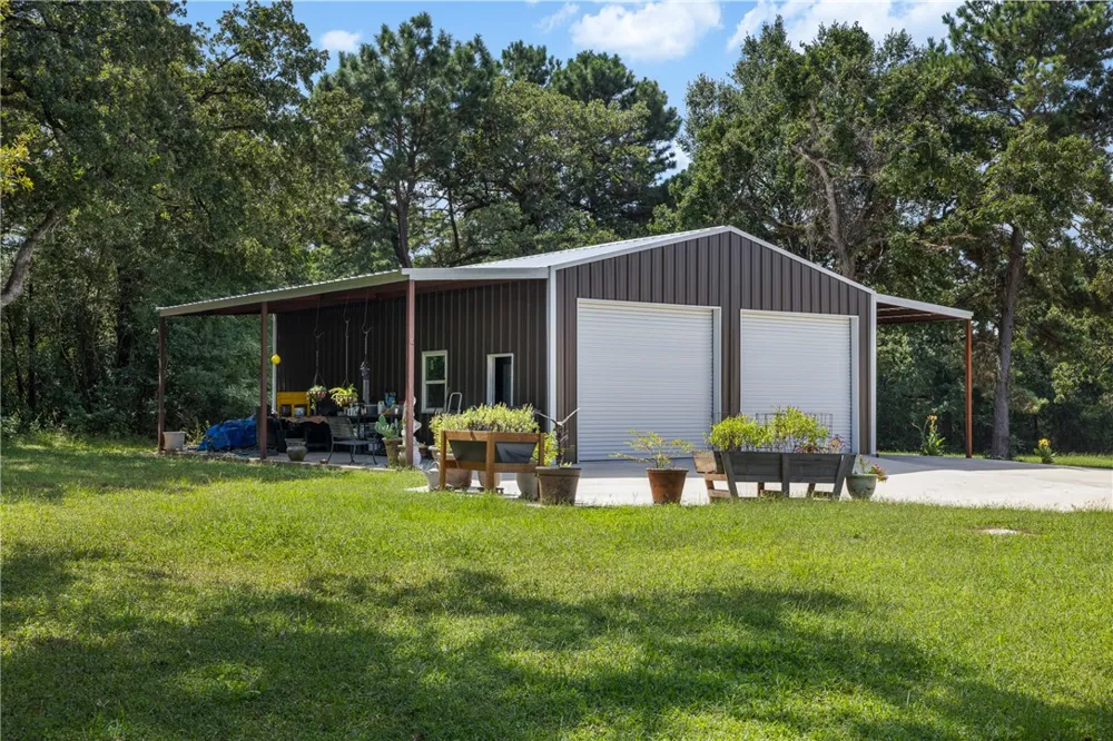 14706 Highway 90 Bedias, TX 77831