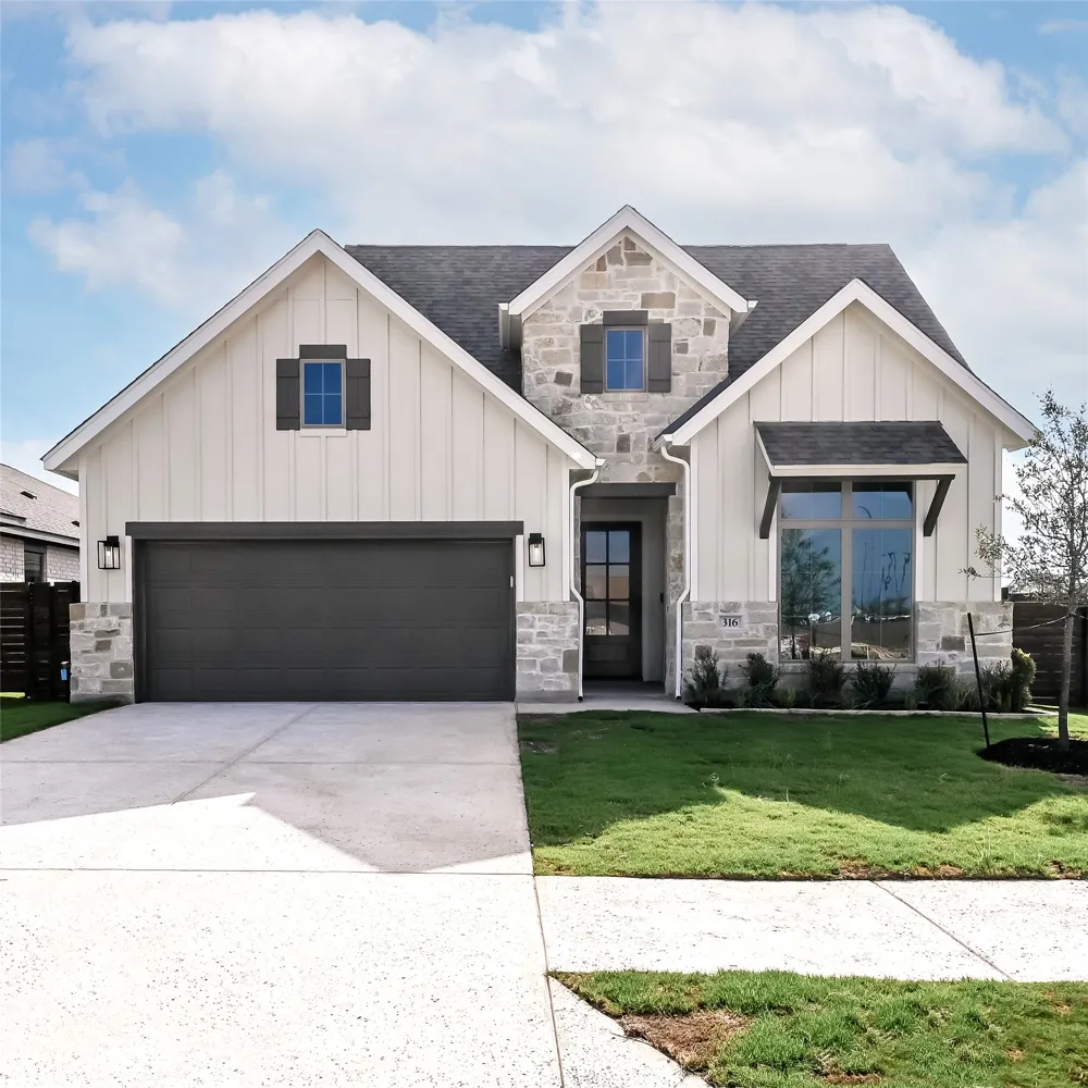 316 Foxfire Cove Lockhart, TX 78644
