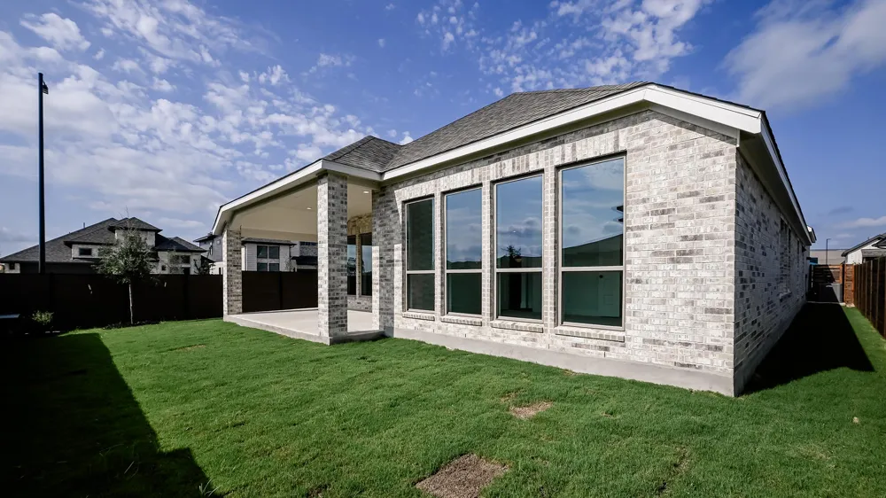 316 Foxfire Cove Lockhart, TX 78644