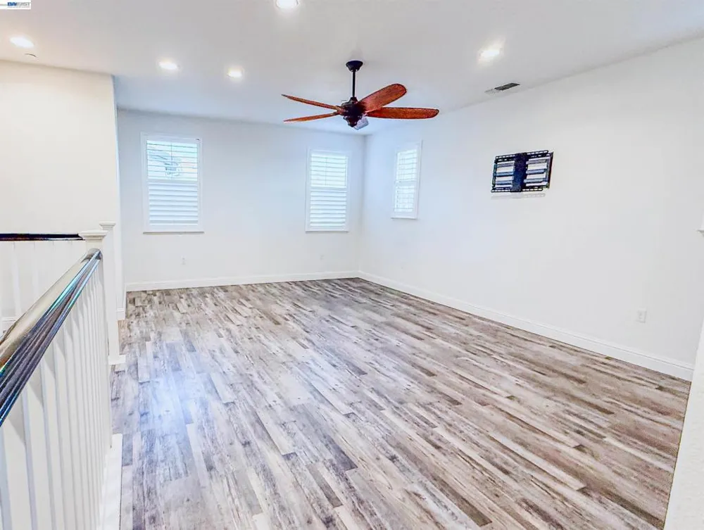 18628 Delta Ct Lathrop, CA 95330