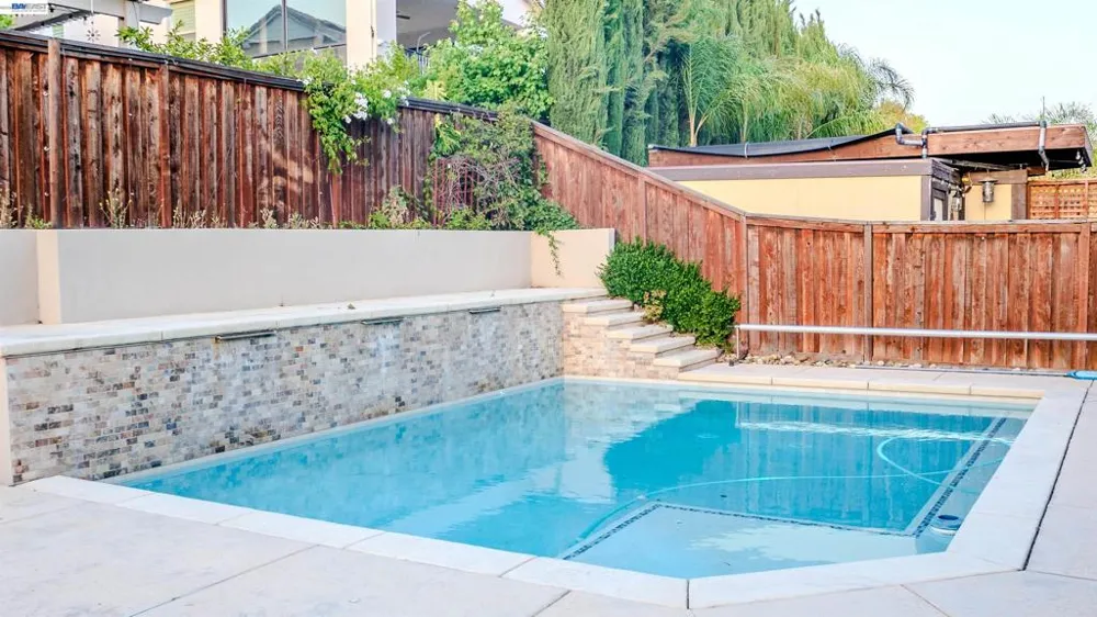 18628 Delta Ct Lathrop, CA 95330