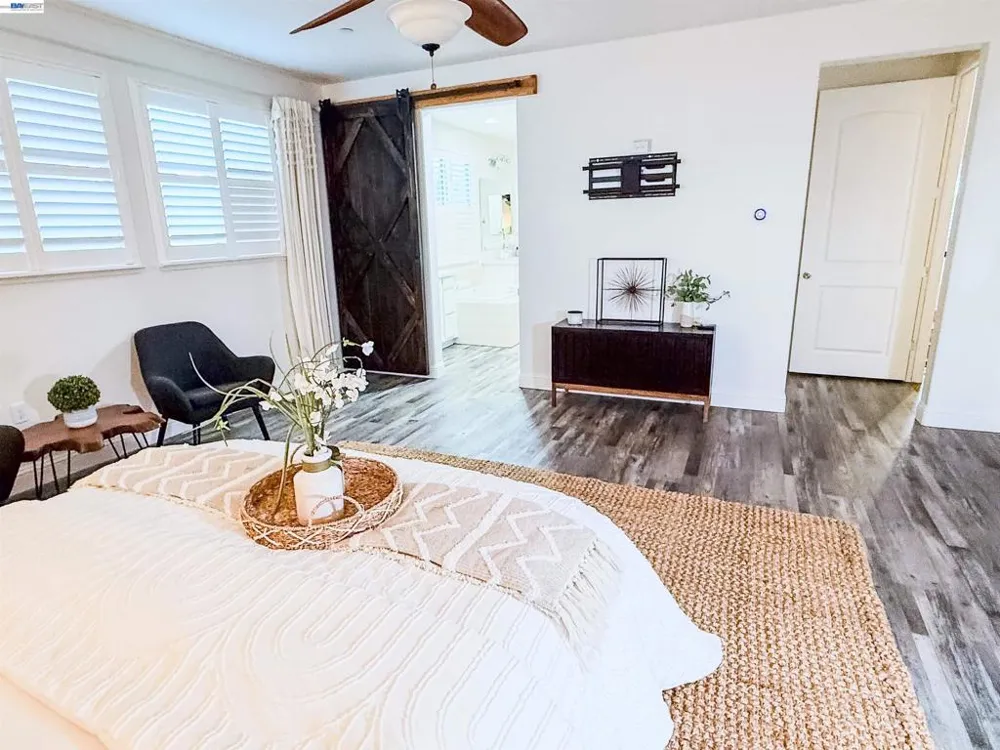 18628 Delta Ct Lathrop, CA 95330