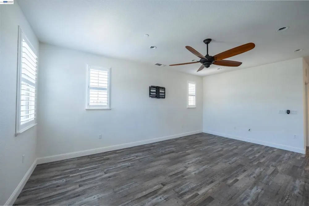 18628 Delta Ct Lathrop, CA 95330