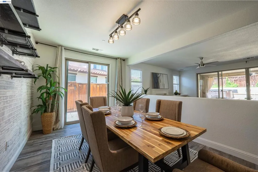 18628 Delta Ct Lathrop, CA 95330