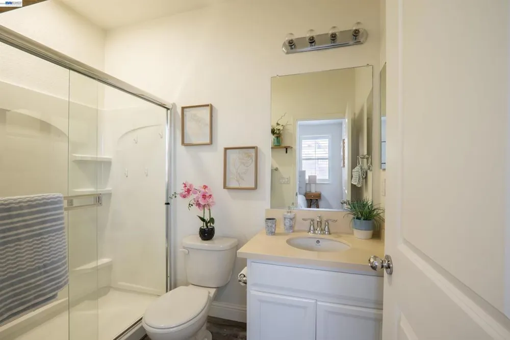 18628 Delta Ct Lathrop, CA 95330
