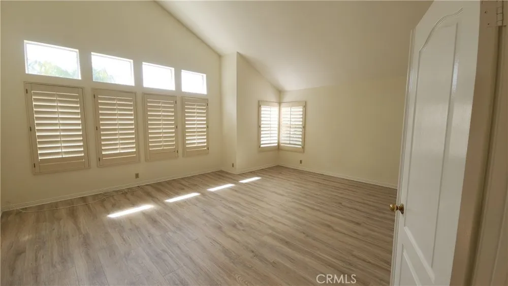 2162 Ventia Tustin, CA 92782